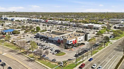 $1,060,000 | 14917 Oaks N Drive, Addison, TX 75254