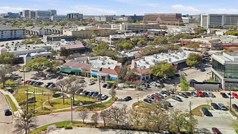 $1,060,000 | 14917 Oaks N Drive, Addison, TX 75254