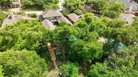 $969,000 | 14917 Oaks N Drive, Addison, TX 75254