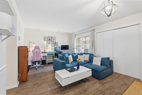 $139,000 | 10 Wild Oaks Road, Unit 103, Goldens Bridge, NY 10526