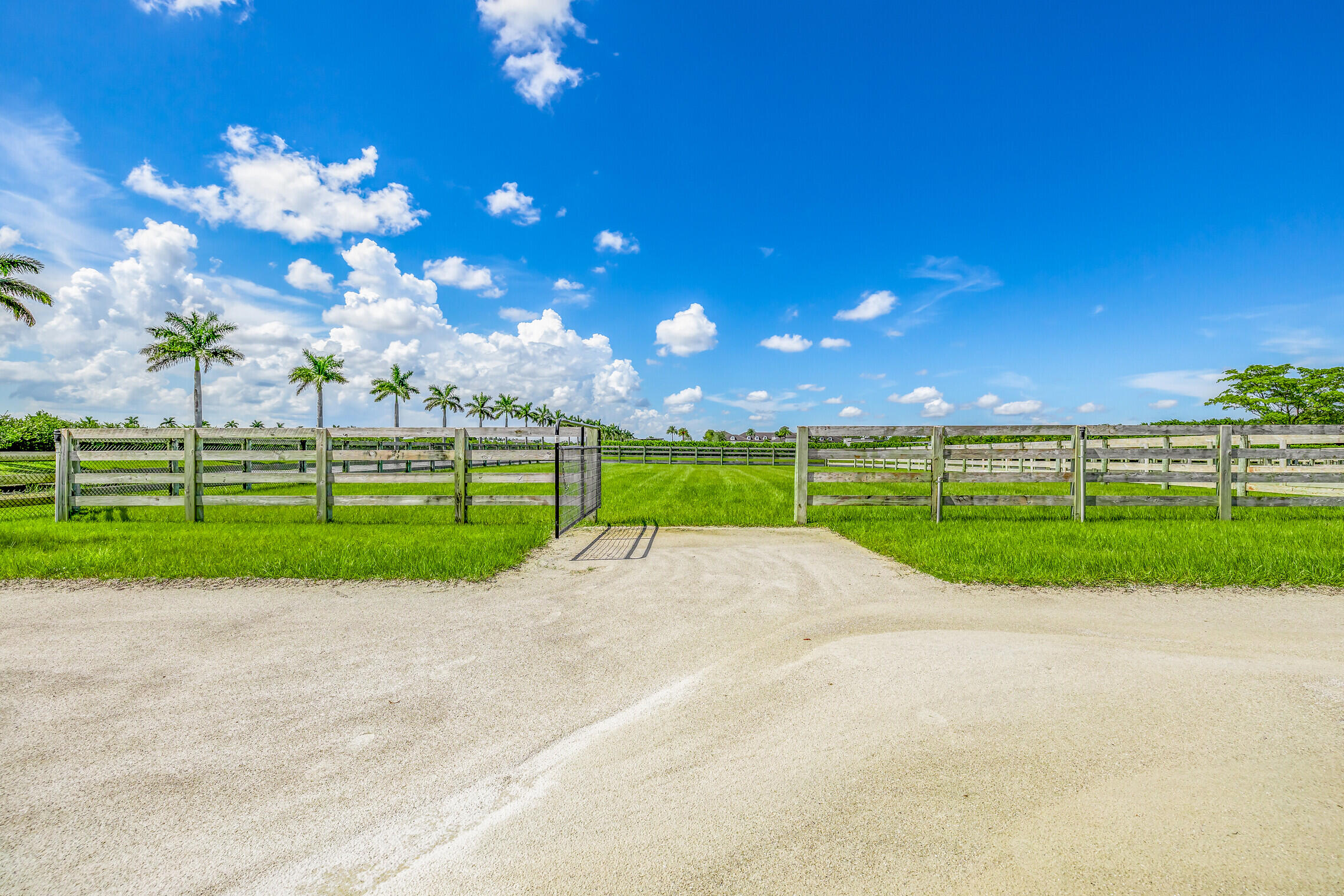 5181 Lasso Way Wellington, FL 33449 - Photo 15 of 31 04_5181_Lasso_Way_4_mls