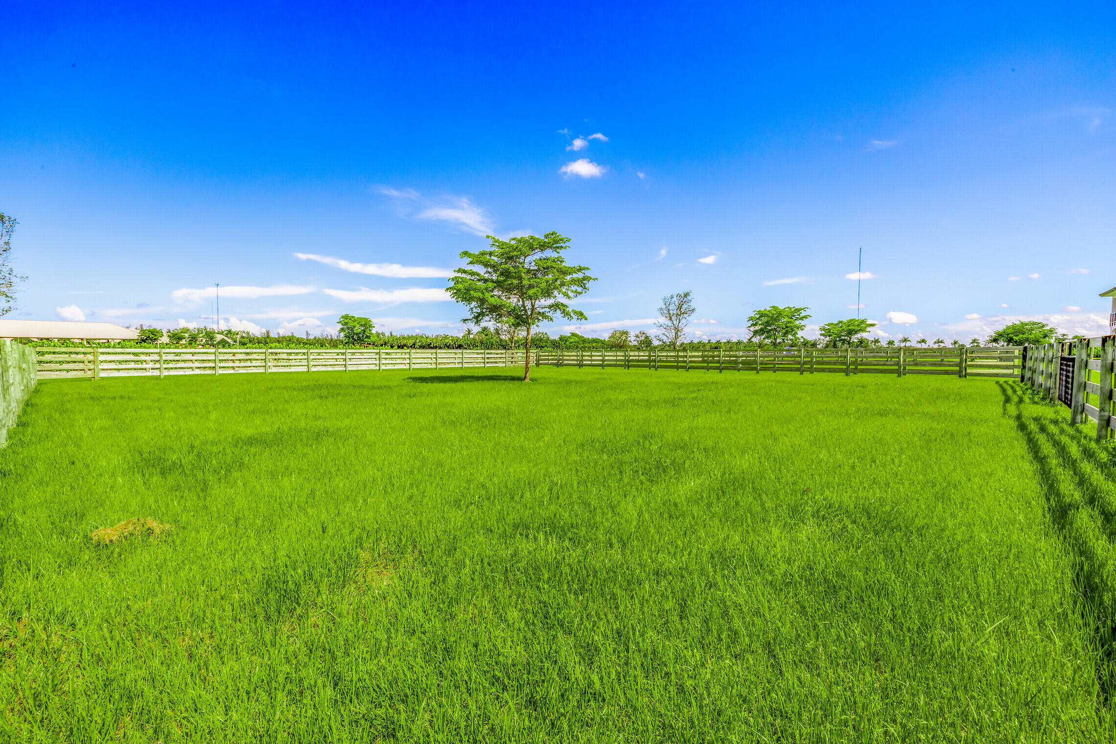 5181 Lasso Way Wellington, FL 33449 - Photo 27 of 31 06_5181_Lasso_Way_6_mls