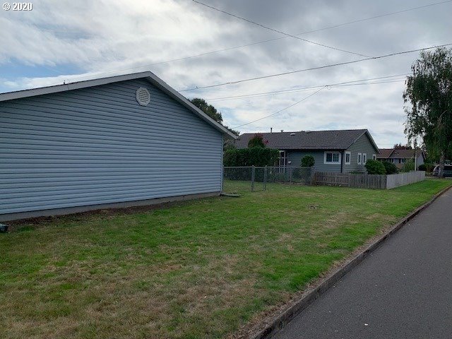 1393 Quinn Road Woodburn, OR 97071 - Photo 10 of 11 Gallery Image 10