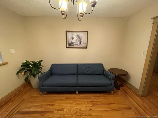 $2,400 | 364 West Rock Avenue, New Haven, CT 06515