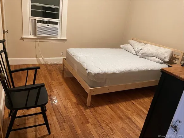 $2,400 | 364 West Rock Avenue, New Haven, CT 06515
