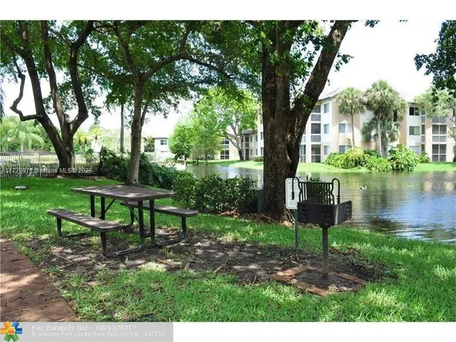 $295,000 | 9977 Westview Drive, Unit 116, Coral Springs, FL 33076