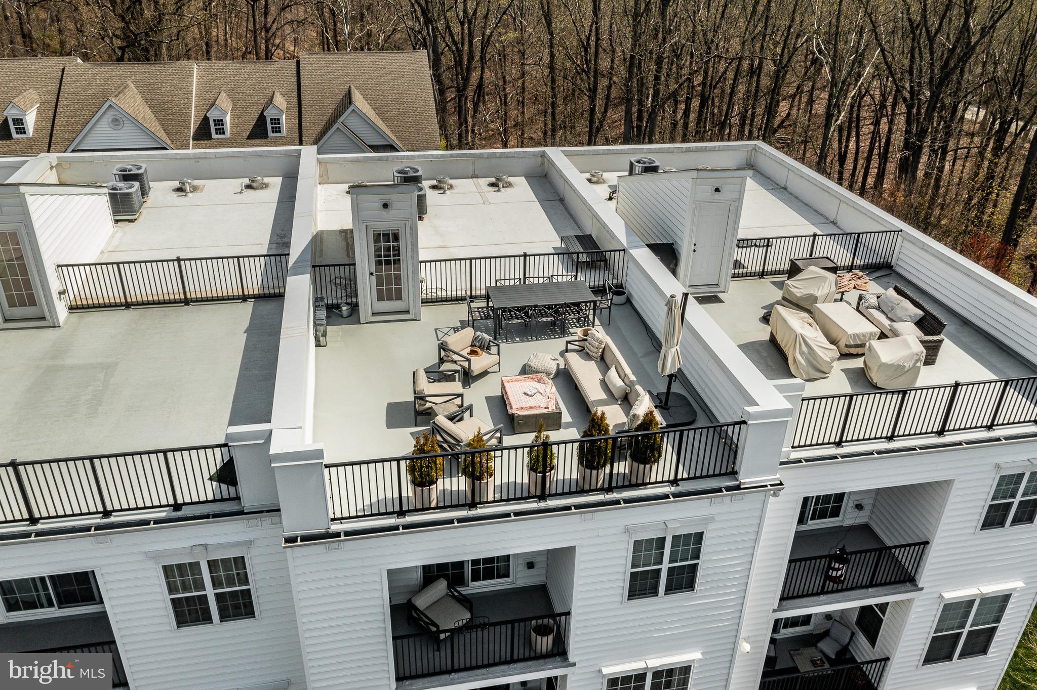 106 B Jay Alley Springfield, PA 19064 - Photo 41 of 53 Aerial Roof Top Deck