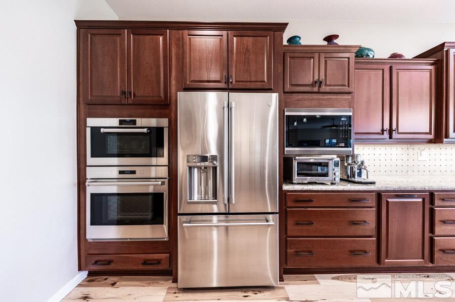 9827 Dyevera Lane Reno, NV 89521 - Photo 9 of 40 Photo 9