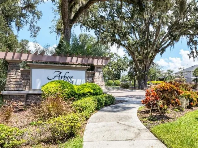 $789,000 | 907 Heritage Groves Drive, Brandon, FL 33510