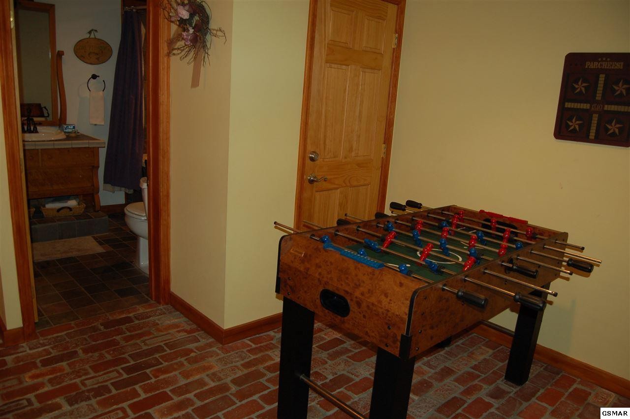 2759 Hatcher Mountain Road, Unit STARGAZER Sevierville, TN 37862 - Photo 27 of 34 Gallery Image 27