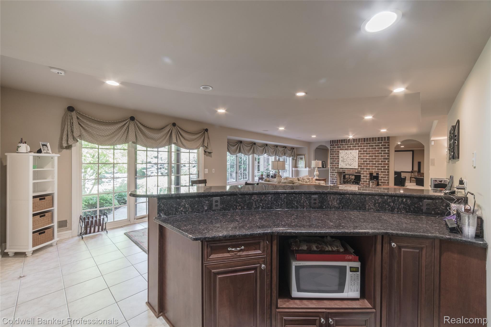 6998 Oakhurst Ridge Road Clarkston, MI 48348 - Photo 54 of 80 6998 OakhurstRidge-55.jpg