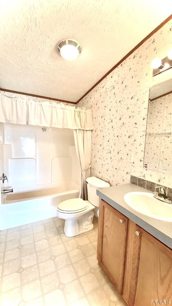 144 Inlet Lane Grandy, NC 27939 - Photo 23 of 27 Full hall bathroom