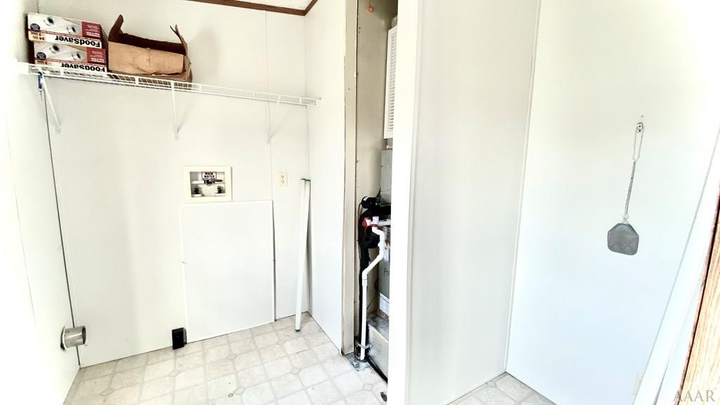 144 Inlet Lane Grandy, NC 27939 - Photo 25 of 27 Laundry room