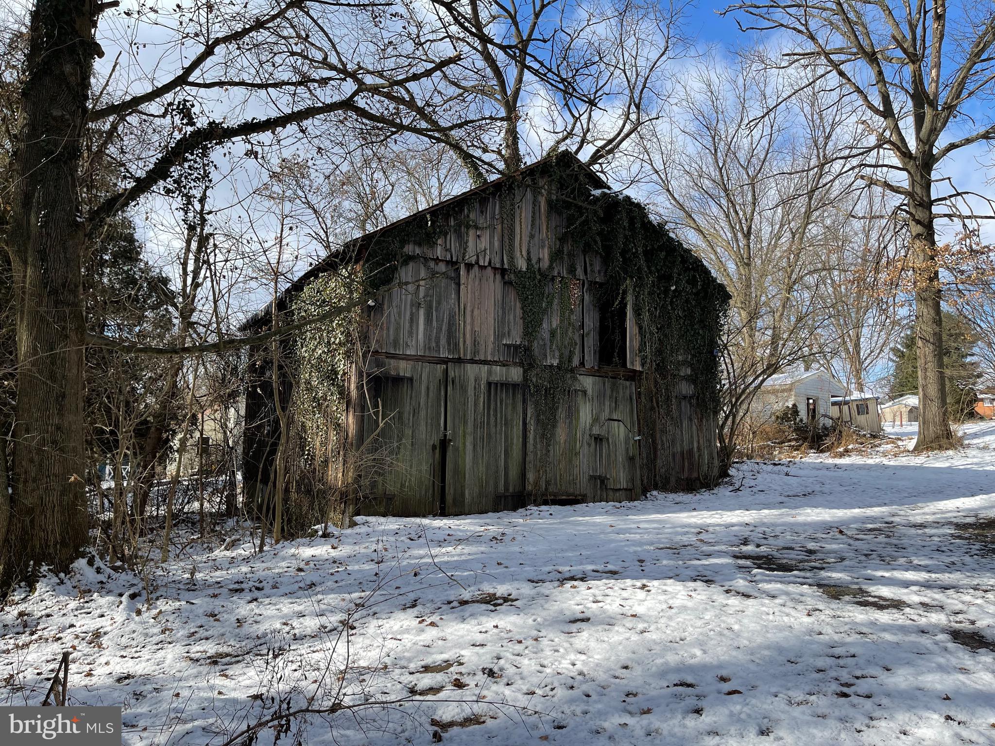 3120 Stoudts Ferry Bridge Road Reading, PA 19605 - Photo 19 of 32