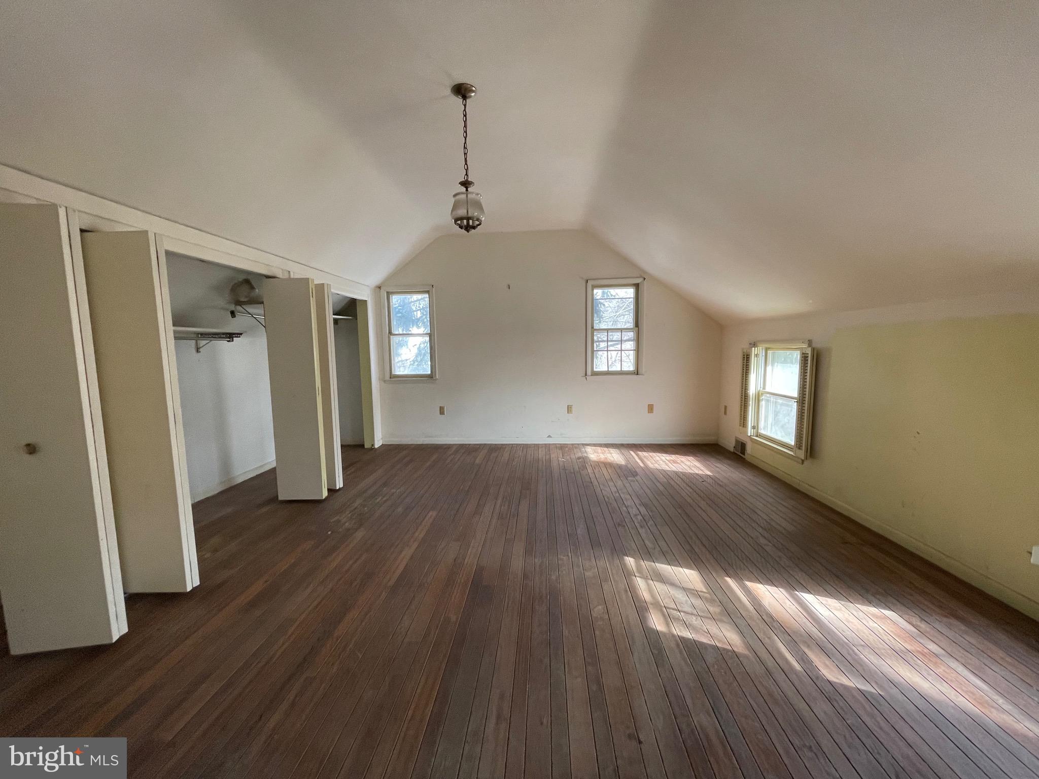3120 Stoudts Ferry Bridge Road Reading, PA 19605 - Photo 7 of 32