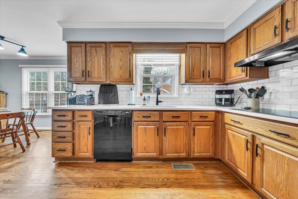 6211 Buckland Mill Road Roanoke, VA 24019 - Photo 24 of 50 24-MIB09125