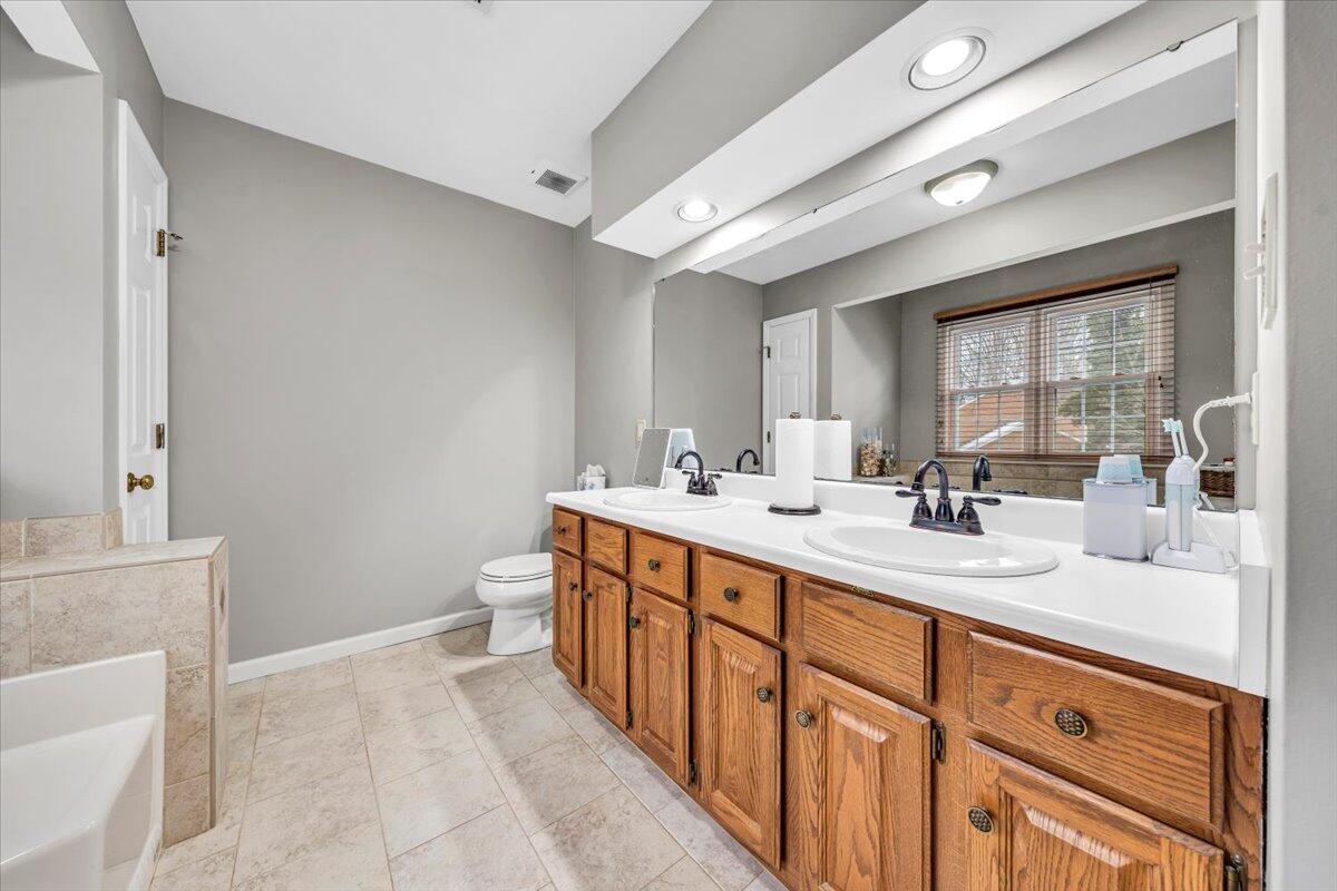 6211 Buckland Mill Road Roanoke, VA 24019 - Photo 32 of 50 32-MIB09053