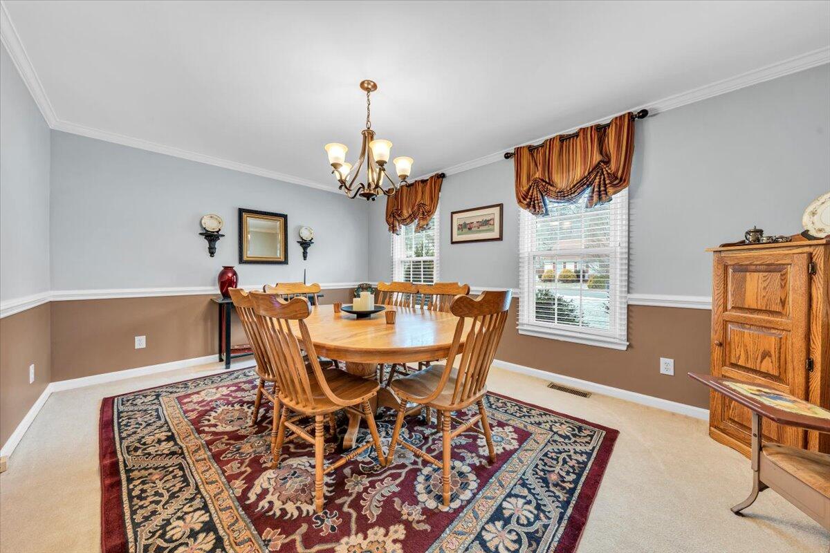 6211 Buckland Mill Road Roanoke, VA 24019 - Photo 9 of 50 09-MIB09074