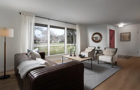 $489,900 | 4085 Brook Lane, Brookfield, WI 53005