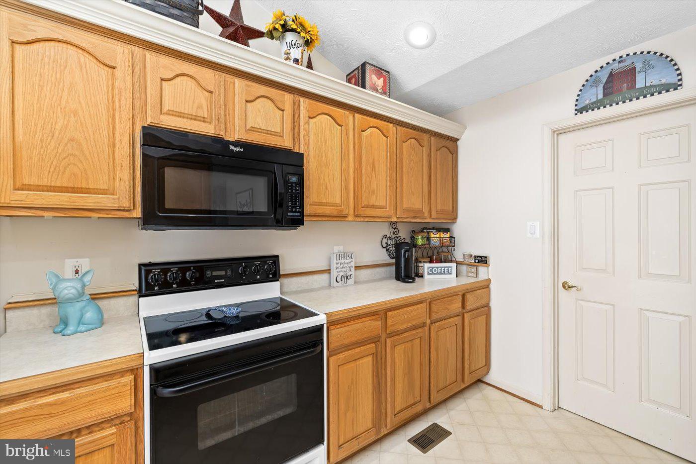 604 Cropp Road Fredericksburg, VA 22406 - Photo 17 of 78 Gallery Image 17