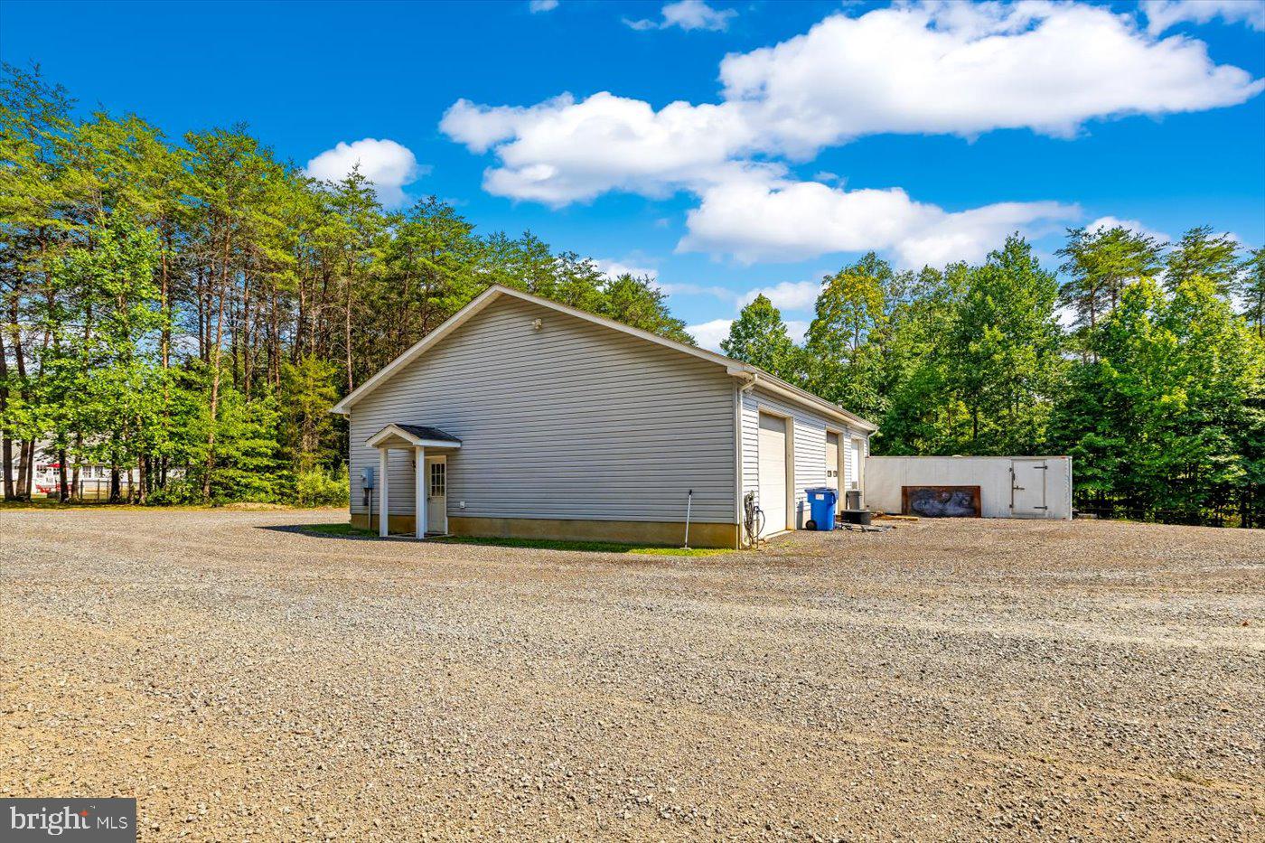 604 Cropp Road Fredericksburg, VA 22406 - Photo 9 of 78 2240 Sq Ft climate controlled shop