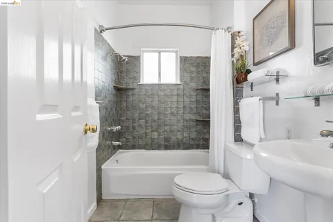$399,000 | 1328 89th Avenue, Oakland, CA 94621