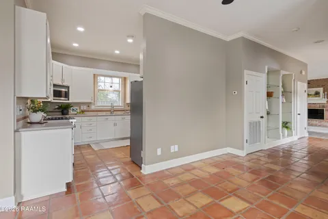 $438,000 | 808 Canaan Drive, Lafayette, LA 70508