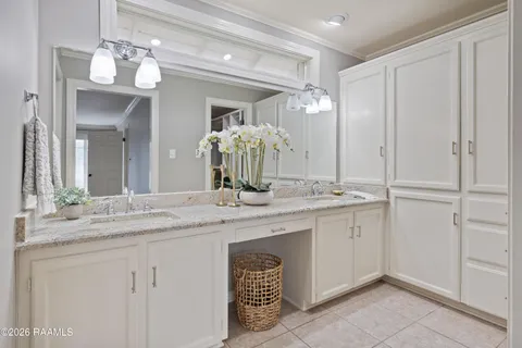 $438,000 | 808 Canaan Drive, Lafayette, LA 70508