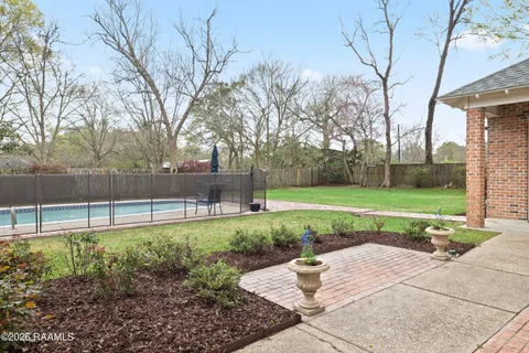 $438,000 | 808 Canaan Drive, Lafayette, LA 70508