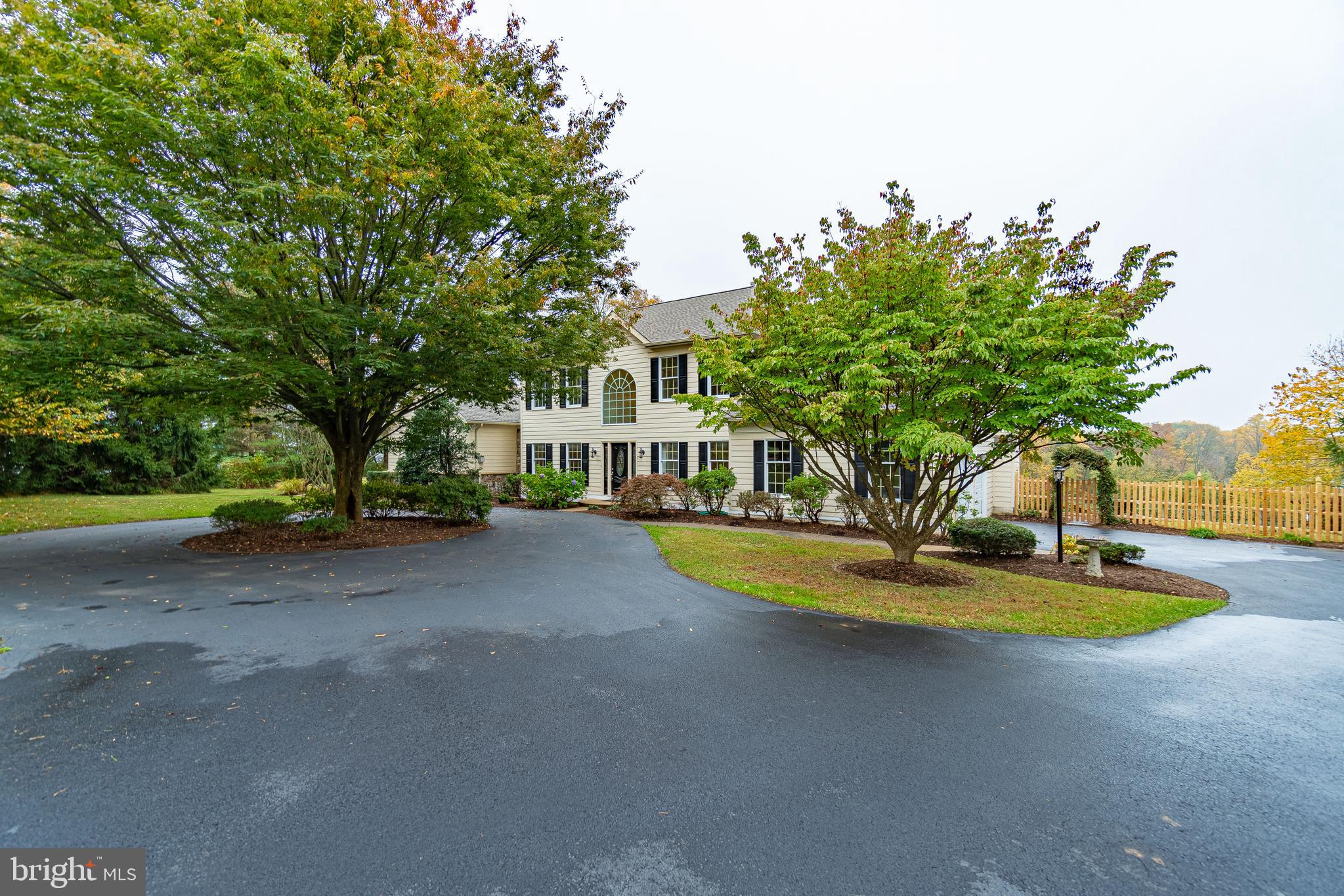 87 Moore Road Downingtown, PA 19335 - Photo 2 of 49