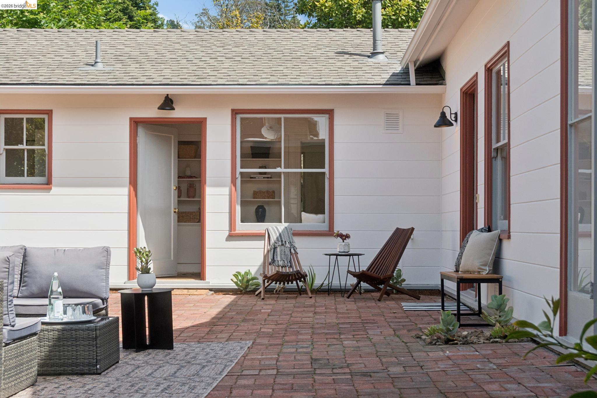 798 Creston Road Berkeley, CA 94708 - Photo 6 of 76