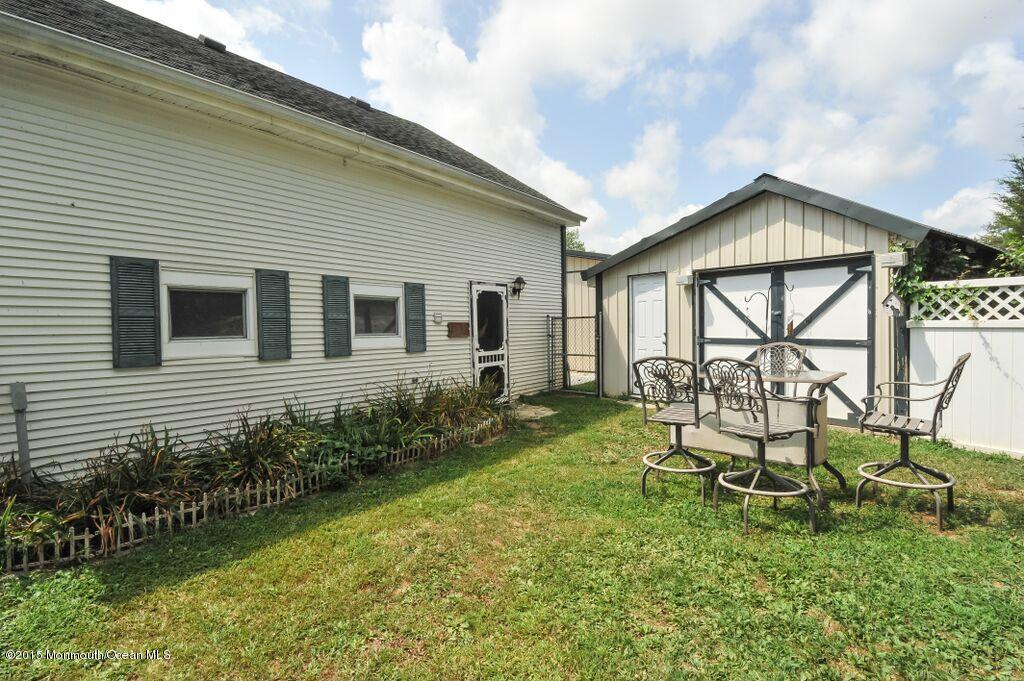 27 Sunnyside Road Howell, NJ 07731 - Photo 18 of 49 sunny 17