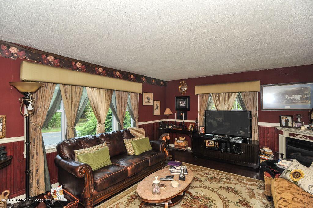 27 Sunnyside Road Howell, NJ 07731 - Photo 41 of 49 sunny 42