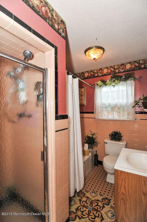 27 Sunnyside Road Howell, NJ 07731 - Photo 43 of 49 sunny 44