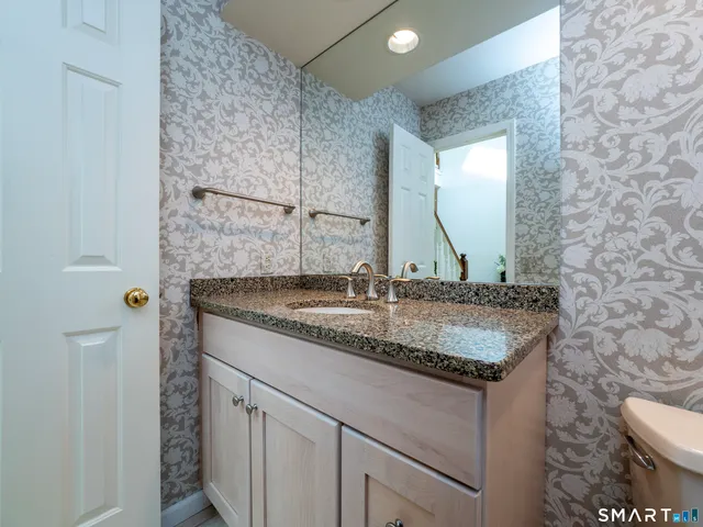 $565,000 | 12 Boulevard Drive, Unit 31172, Danbury, CT 06810