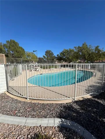 $1,550 | 2704 Beaver Creek Court, Unit 102, Las Vegas, NV 89117