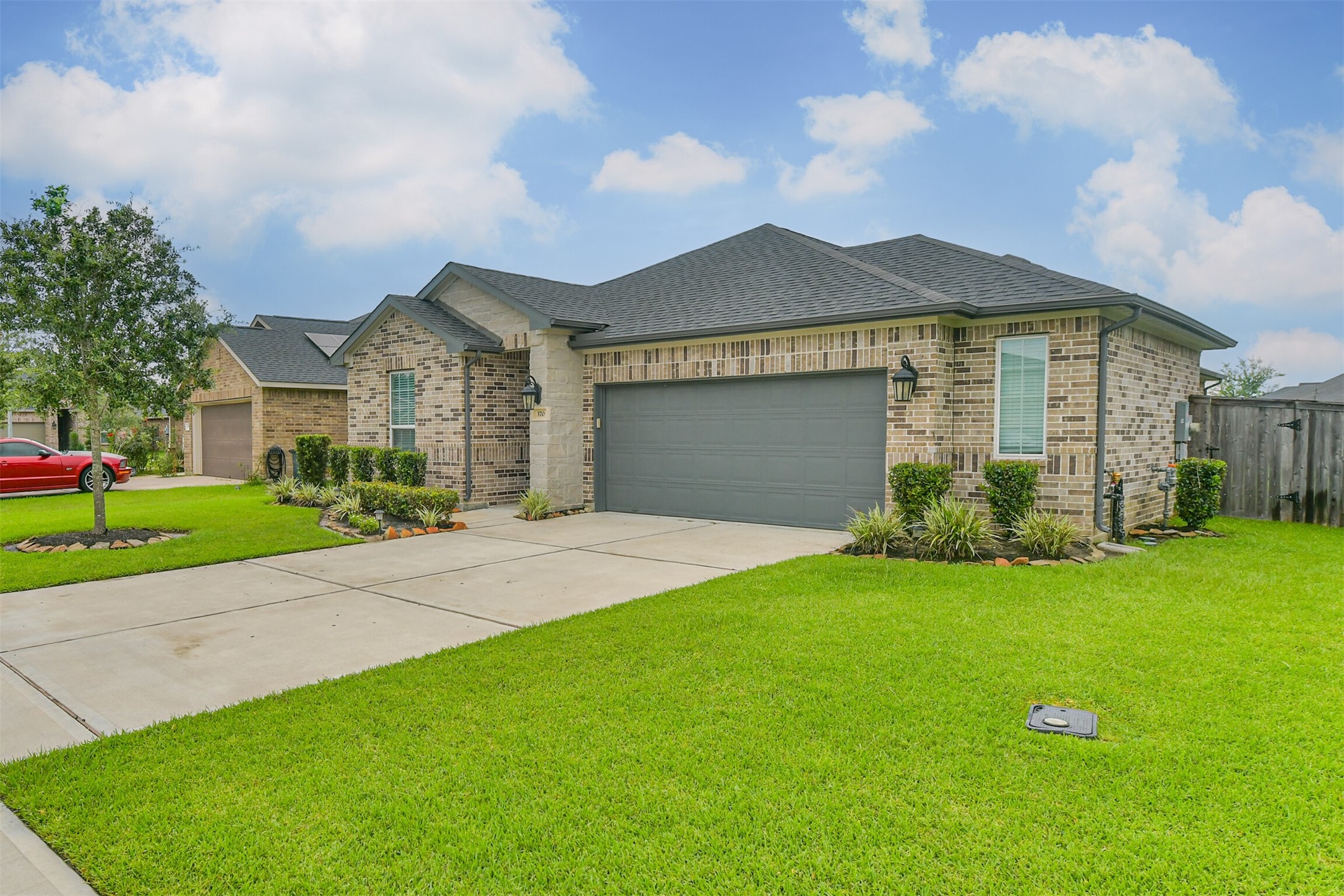370 Weimer Lagoon Road La Porte, TX 77571 - Photo 3 of 32