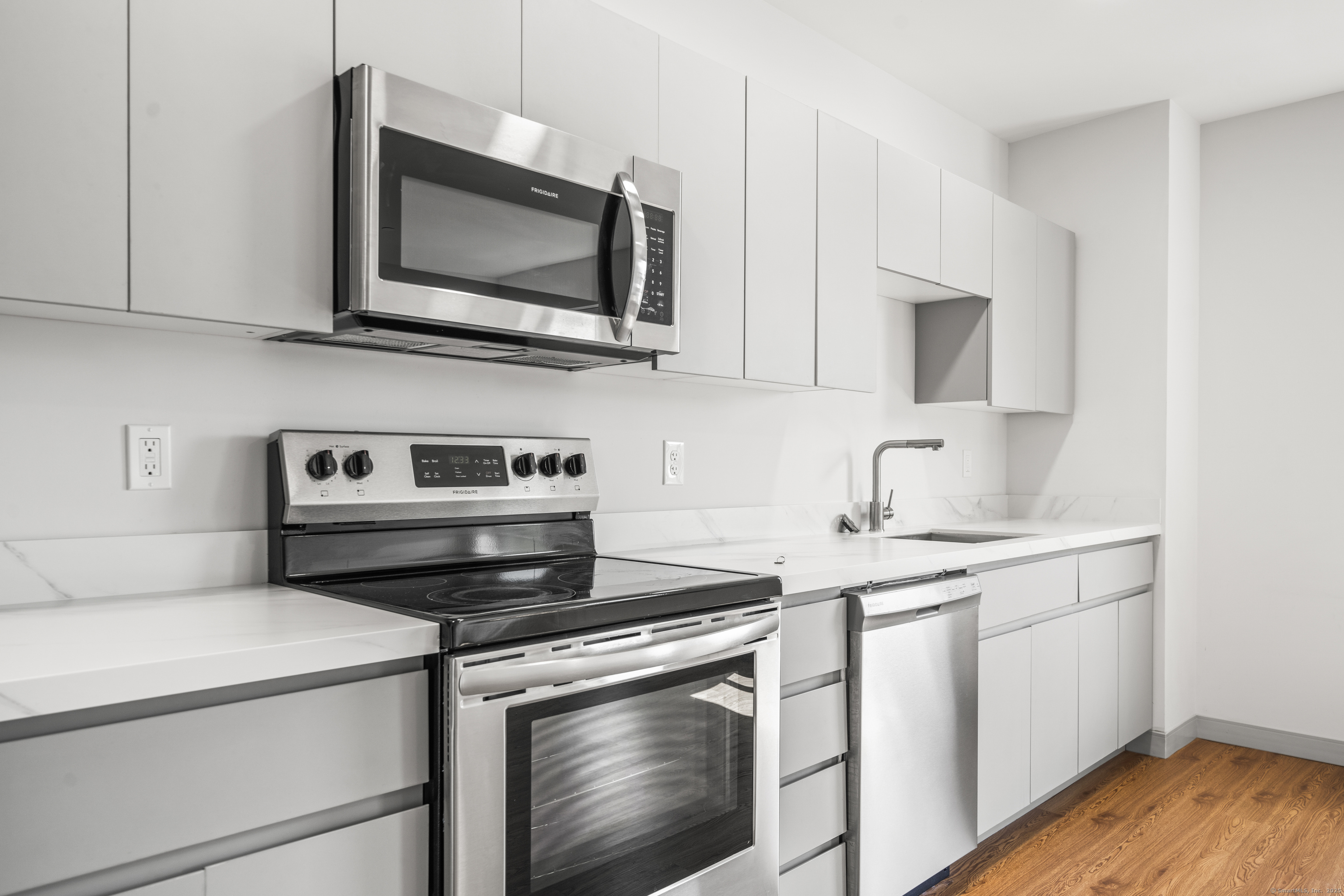 158 Main Street Ansonia, CT 06401 - Photo 10 of 20