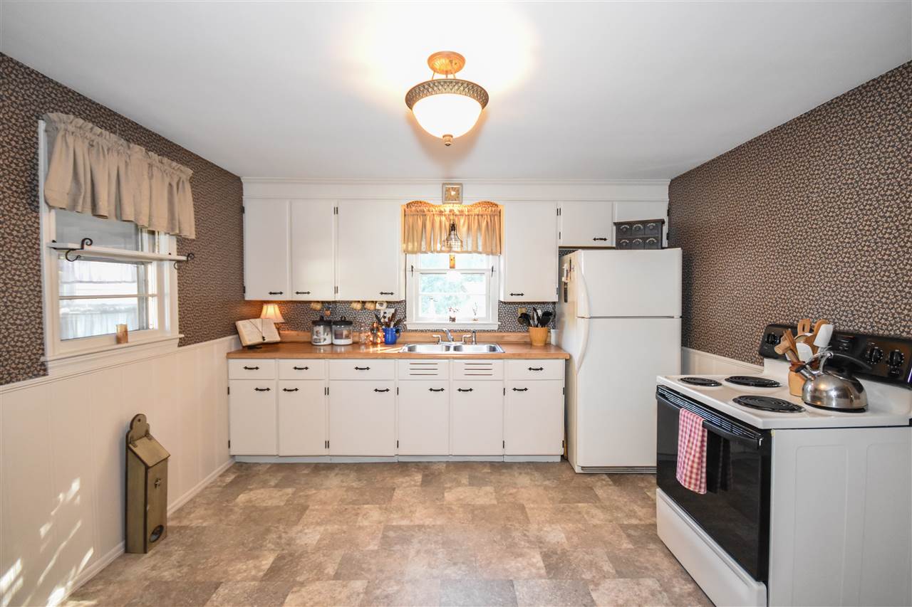 116 Tolend Road Dover, NH 03820 - Photo 8 of 23