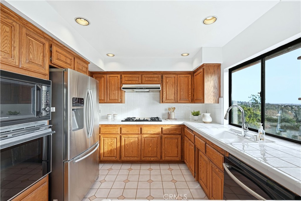 12070 Rideout Way Whittier, CA 90601 - Photo 17 of 50