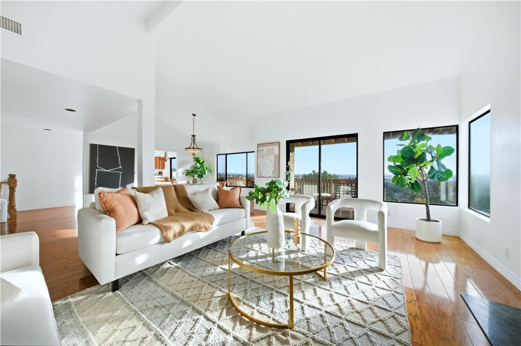 12070 Rideout Way Whittier, CA 90601 - Photo 8 of 50