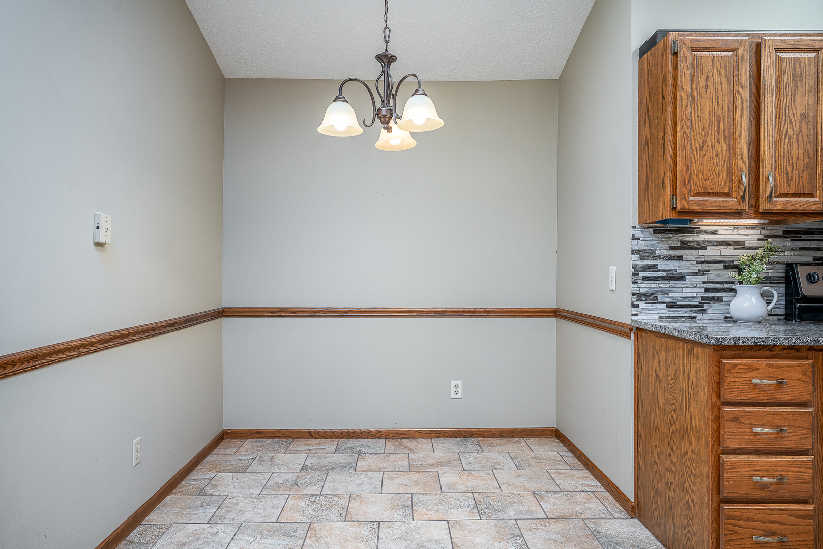 3321 East Ridge Place Bettendorf, IA 52722 - Photo 5 of 27