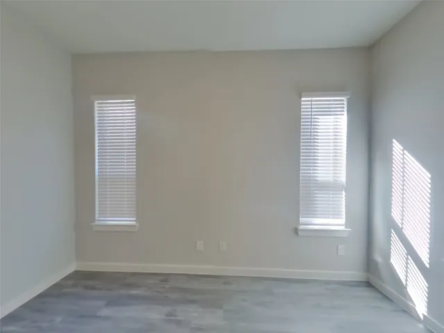 $2,079 | 9835 Willow Creek, Unit 202, Tomball, TX 77375