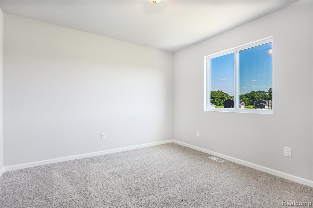 12499 Sharp Road Linden, MI 48451 - Photo 13 of 32