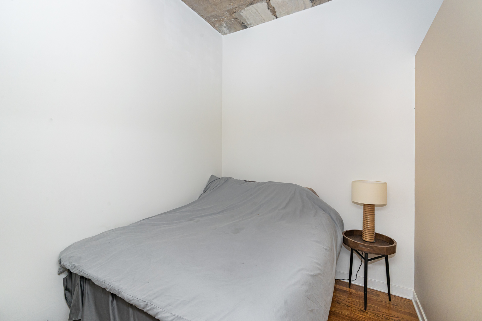 1069 West 14th Place, Unit 305 Chicago, IL 60608 - Photo 15 of 26 a view of a small space