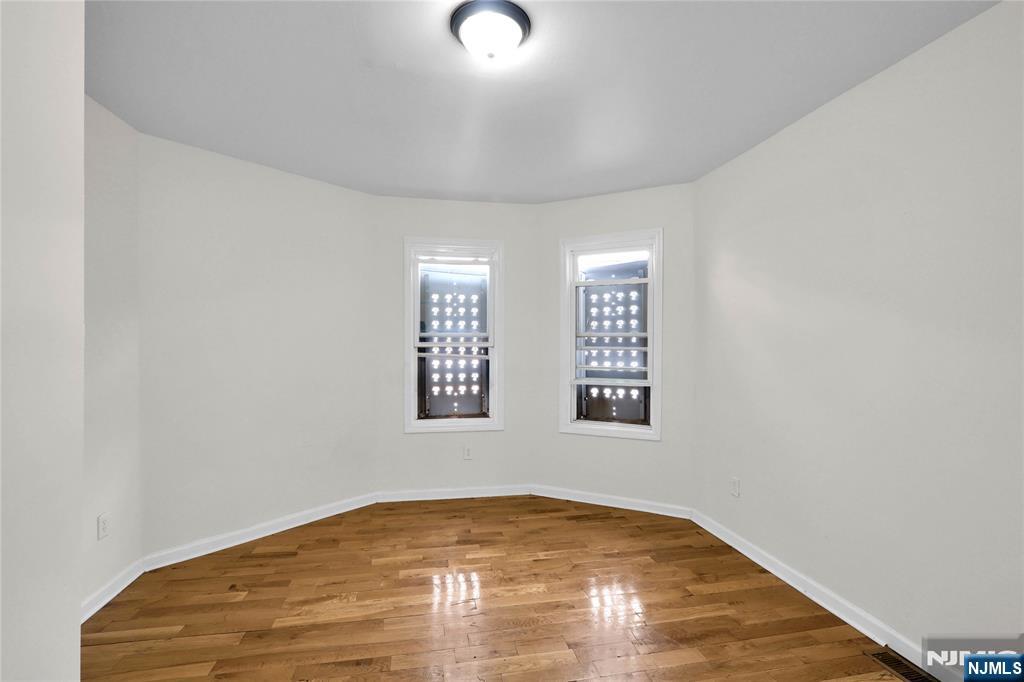 491 South 17th Street Newark, NJ 07103 - Photo 6 of 22