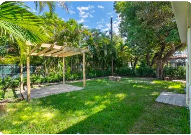 $3,700 | 15 Oviedo Avenue, Coral Gables, FL 33134