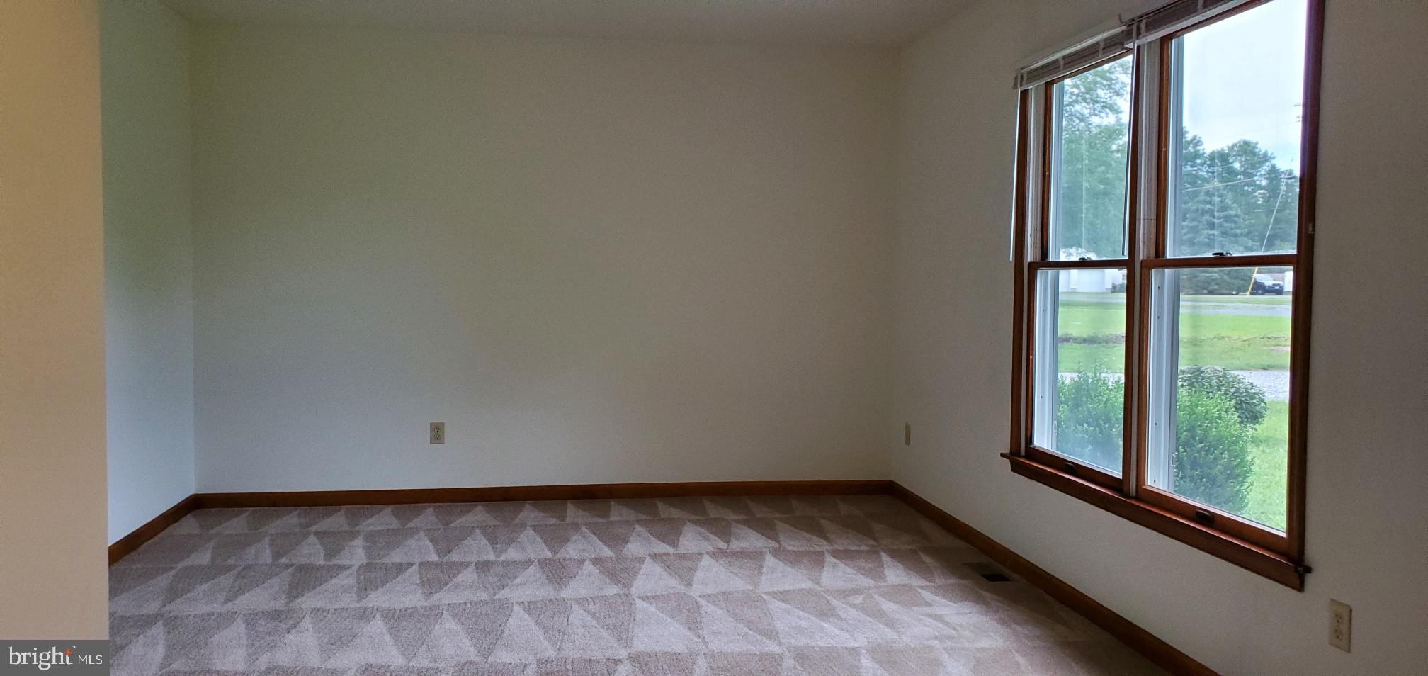 30811 Ward Road Salisbury, MD 21804 - Photo 8 of 29 Living room