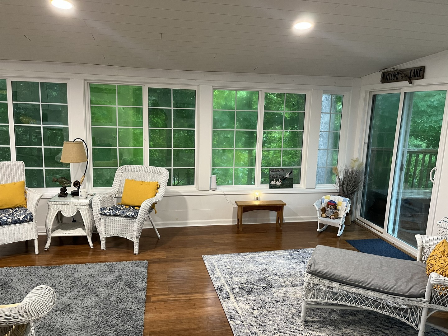 1890 Lackey Lane Centralia, IL 62801 - Photo 13 of 30 a living room with furniture and a large window