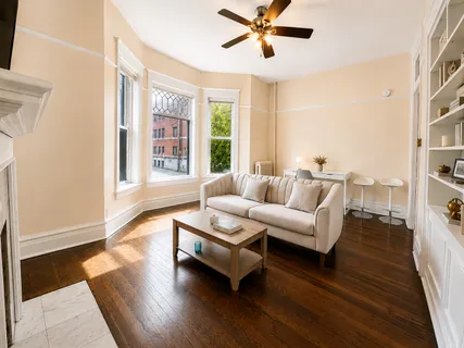 $399,000 | 1359 East 57th Street, Unit 1, Chicago, IL 60637